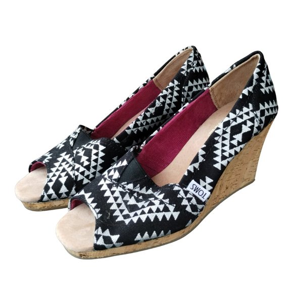 Toms Women's Stella Wedges Sandals Peep Toe Black Silver Aztec Cork Size 8 - Picture 1 of 10